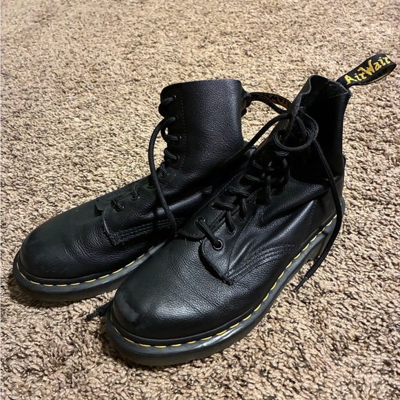 Dr. Martens Black Leather Boots with Eyelets - Picture 2 of 3